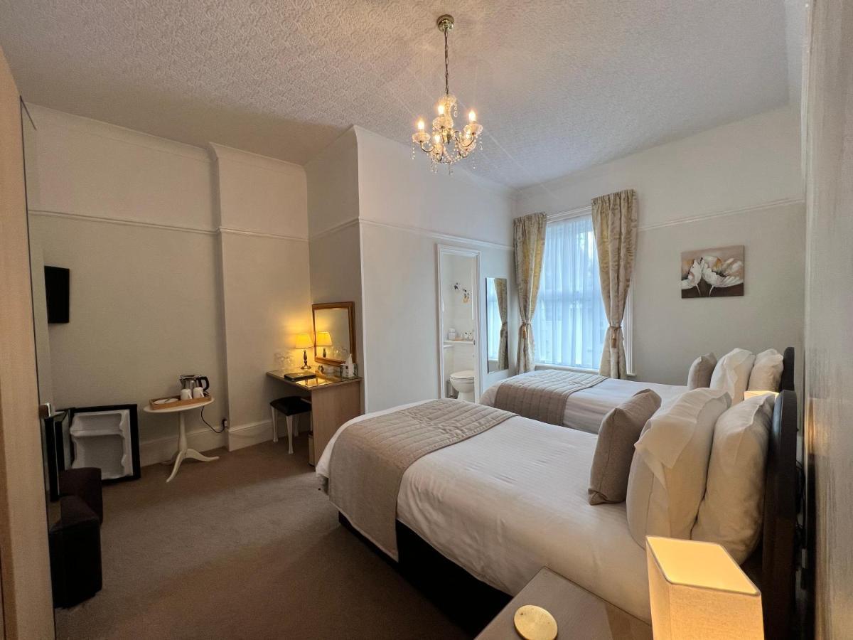 Birkdale Guest House Шанклин Екстериор снимка